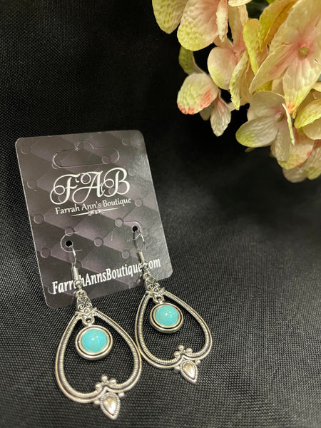 Hollow Out Silver Tone & Turquoise